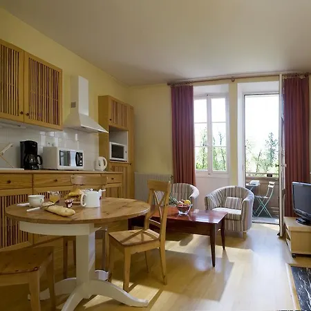 Maison Aux Iris * Challes-les-Eaux